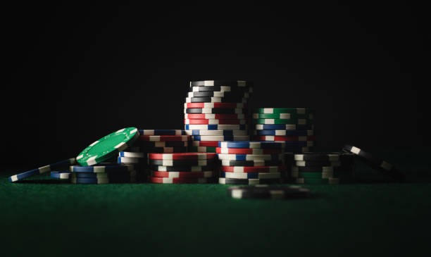 rgotogel 2025 live casino interface on mobile showing blackjack and roulette tables